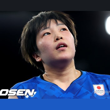 안세영, 아킬레스건 부상에도 일본 에이스 10연패 막고 대역전 우승