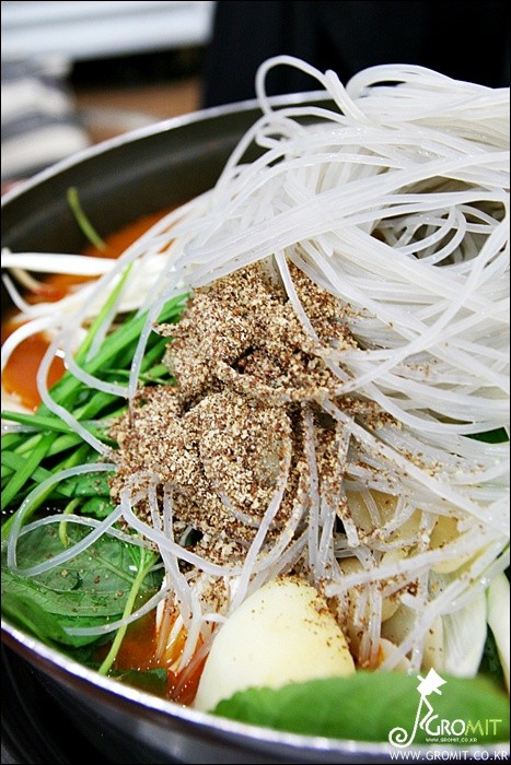 명동감자탕 이미지