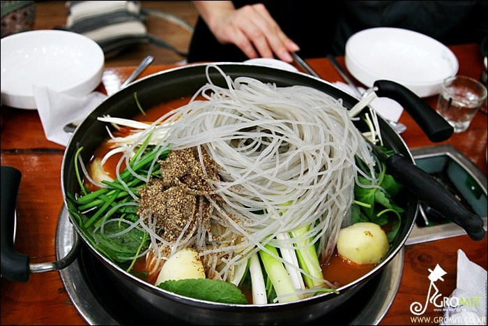 명동감자탕 이미지