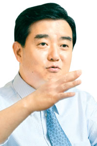 김*윤 이미지