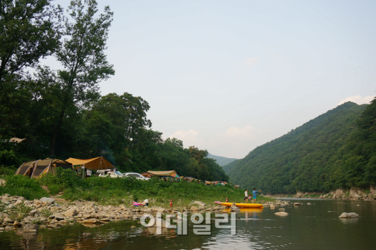 캠핑아웃도어 이미지