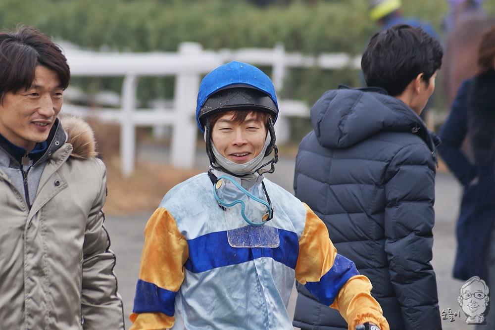 정문사 이미지