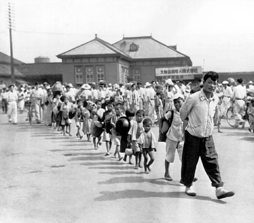 한국 전쟁 당시 피란민들 - 첨부이미지 22