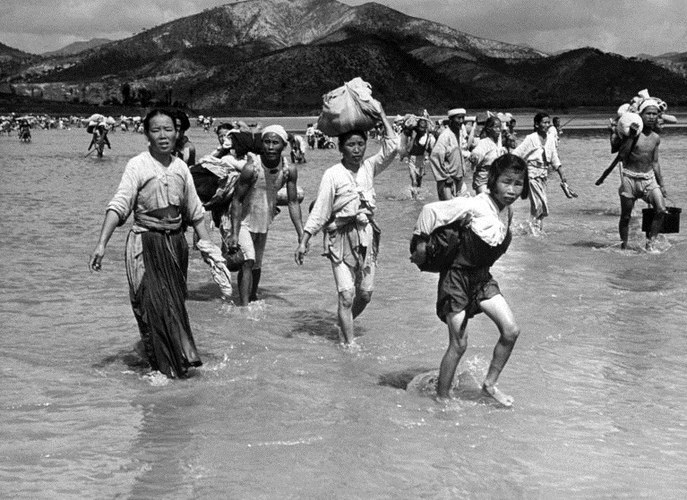 한국 전쟁 당시 피란민들 - 첨부이미지 28