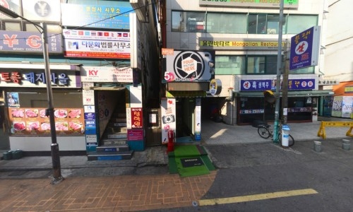 중앙칼라 이미지