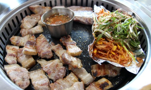 기운네흑돼지 이미지