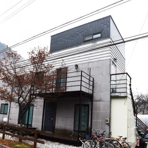 러브팩토리펜션캠핑장 이미지