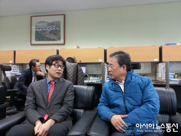 우연통신 이미지