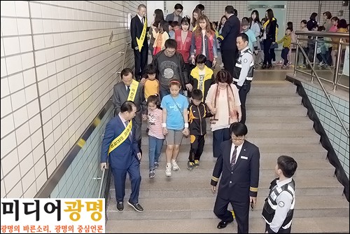 밝은２１치과의원 이미지