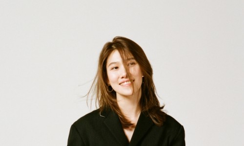 진 프로덕션 이미지