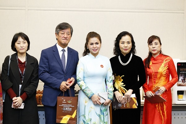 커피 킹 이미지