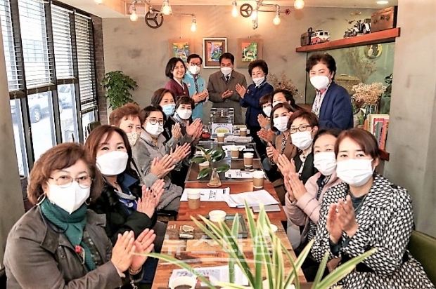 시장찻집 이미지