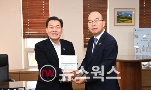 스몰벗 이미지