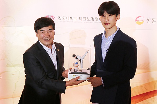 금빛한돈 이미지