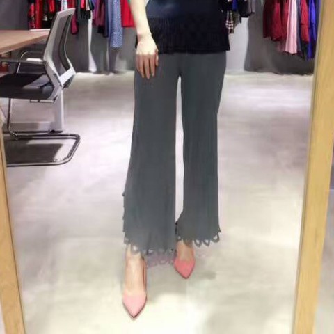 주름옷 이미지