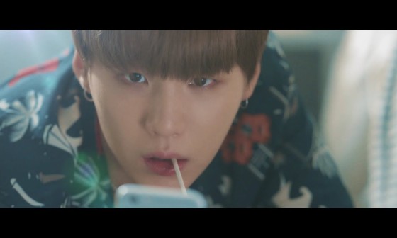 러브유어셀프(LOVE YOURSELF) 이미지