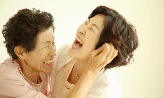 사진찍는더멜 이미지