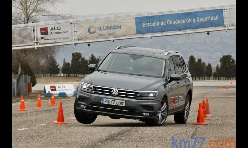 핸들링 하나로 끝나는 SUV? 푸조 3008 무스테스트 다시보기