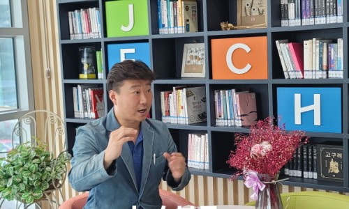 천년의 뜰 이미지