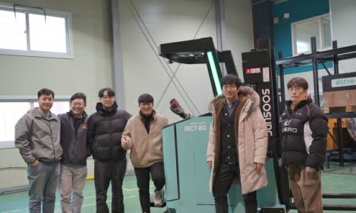 로봇창고 이미지