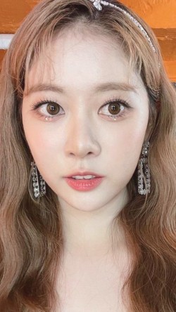 핸드폰보라 이미지