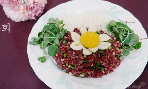 푸줏간육회 이미지