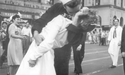 네꼬일본어 勝利のキス の男性が死去 世界的に有名なキス写真 네이버 블로그