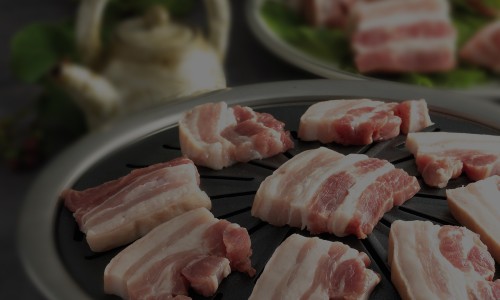 기운네흑돼지 이미지