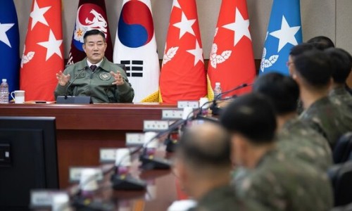 우주건설중기 이미지