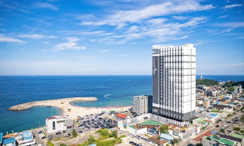 어반스테이속초등대해변 이미지