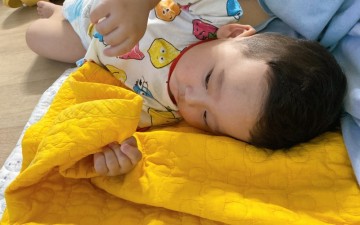[육아정보] 아기 잠투정 왜 할까? 원인 및 줄이는 방법