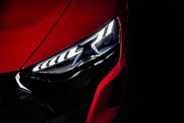고성능의 끝 아우디 RS 이트론 GT 시승기 - 디테일, 옵션 정보, 가격