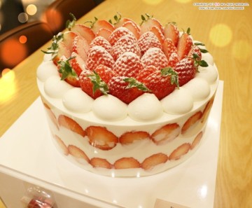 광주 케이크 맛집 광수빵집 딸기 생크림케이크 함께 부모님 결혼기념일 축하하기