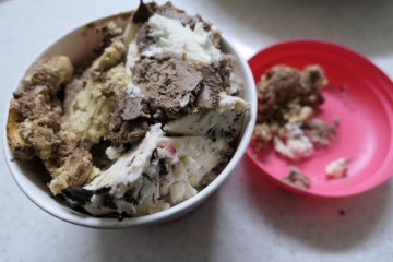 배스킨라빈스 12월 이달의맛 아이스허쉬앤리세스 후기, 아이스크림케이크 종류