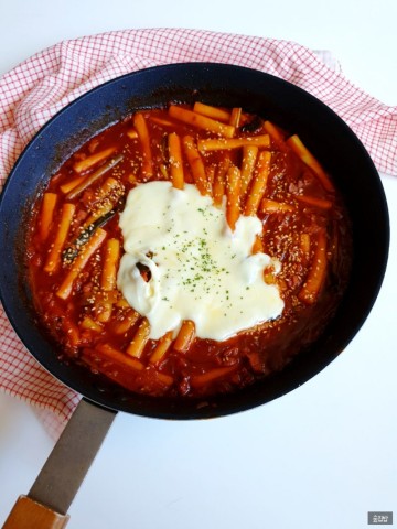 편스토랑 류수영 스햄 스팸 떡볶이 레시피 주말 점심 메뉴 밀떡볶이 치즈떡볶이 만들기