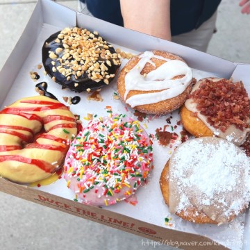 미국 도넛 브랜드 덕도넛 메뉴, 가격  DUCK DONUTS
