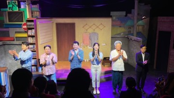 홍대 연극 추천 망원동 브라더스 문화생활 후기