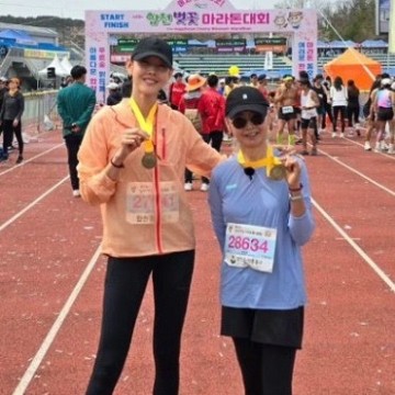 한혜진 엄마 모녀 하프 마라톤 도전 거리⭕️ 러닝 10km 20km 달리기 효과