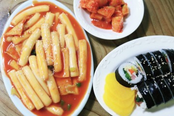 여수 여행 교동시장, 서시장 데이트코스 및 먹거리 리스트 김밥, 떡볶이