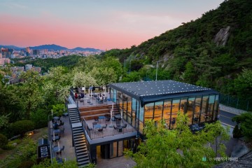 서촌 가볼만한곳 - 인왕산 초소책방 - 서울 최고의 전망카페