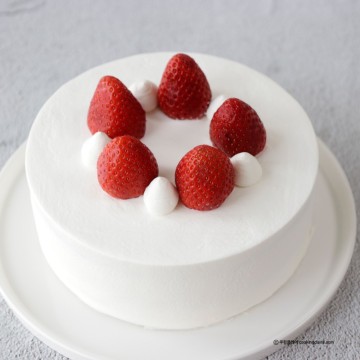 딸기 생크림 케이크 만들기 케익 아이싱 하는법