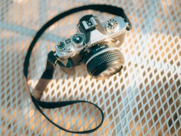 니콘 NIKKOR Z 28mm F2.8 SE 렌즈를 크롭바디에 마운트해 표준 화각으로 써보기 w/ 니콘미러리스 카메라 Z fc #가을사진 #스냅사진