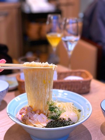 일본 여행 후쿠오카 맛집, 텐진 명경지수(明鏡志水)는 재즈가 어울리는 라멘집입니다.