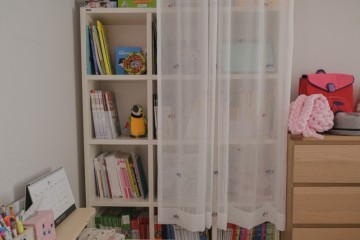 아이방 꾸미기 인테리어 팁 어린이 책장 가리개