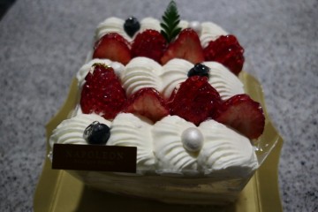 갤러리아 광교 나폴레옹제과점 딸기생크림 케이크