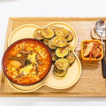 간단한 점심메뉴 김밥전에 라면! 남은김밥 냉동보관 냉장고에 있었던 딱딱한 김밥 요리