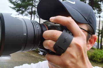 입문용 풀 프레임 미러리스 카메라 소니 A7C 픽디자인 마이크로 클러치 i Plate 스트랩 사용기와 A7C2 후속 이야기.
