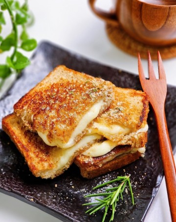 통밀식빵 치즈 듬뿍 꿀토스트 만드는법 아이들 간식