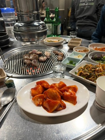 [성수동 맛집] 외가집 - 이구역 최고 인기 돼지고기(+단골메뉴)