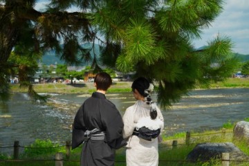 교토 필수 방문 코스 카츠라강이 흐르는 아라시야마 공원